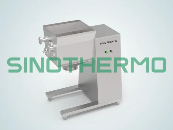 Máy nghiền dao động kiểu dáng đẹp có phễu ở trên, bộ điều khiển cơ học và được gắn trên đế di động, trên nền màu trắng.